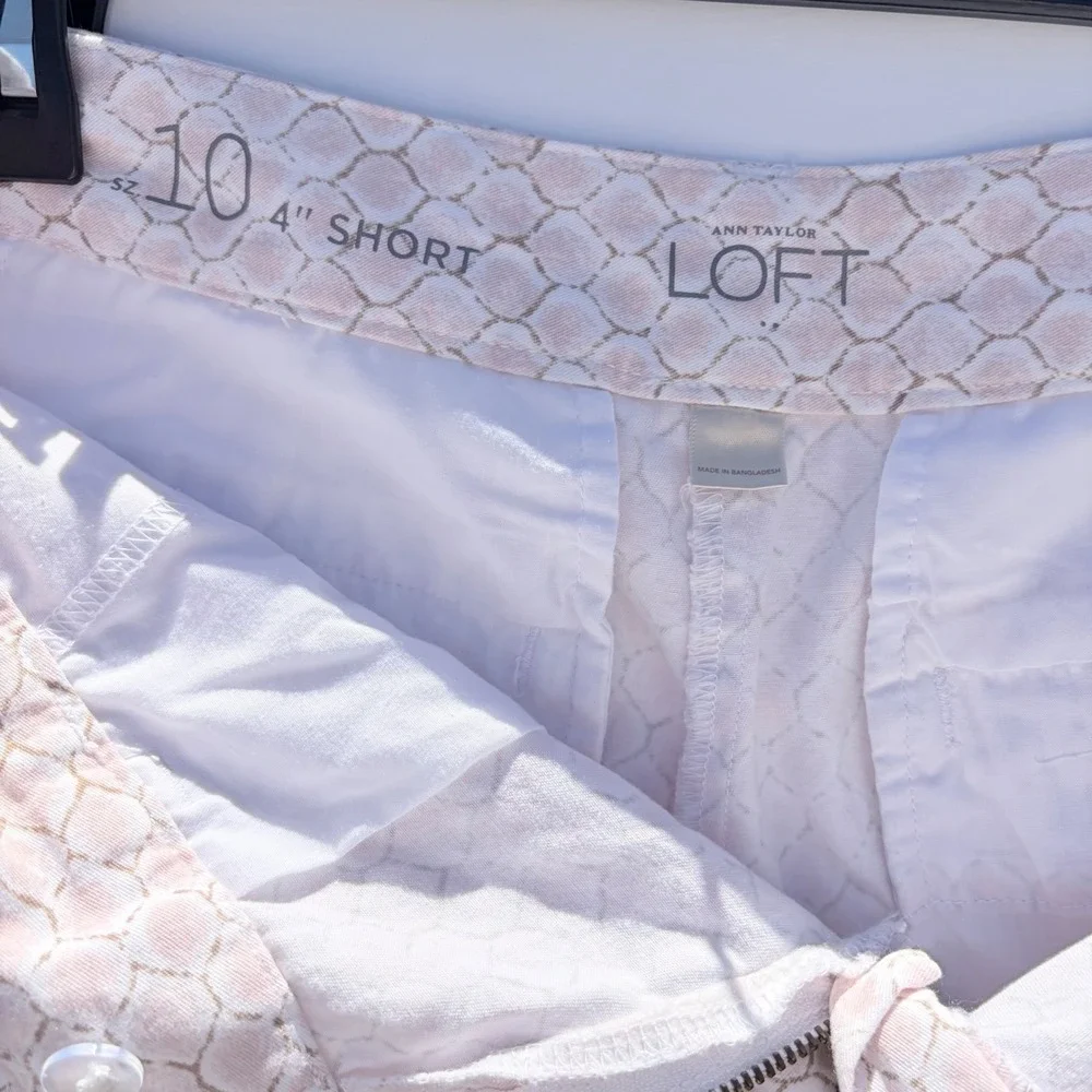 Ann Taylor LOFT Pink Tan Snakeskin‎ Geometric Print Shorts Womens Size 10 4 Inch